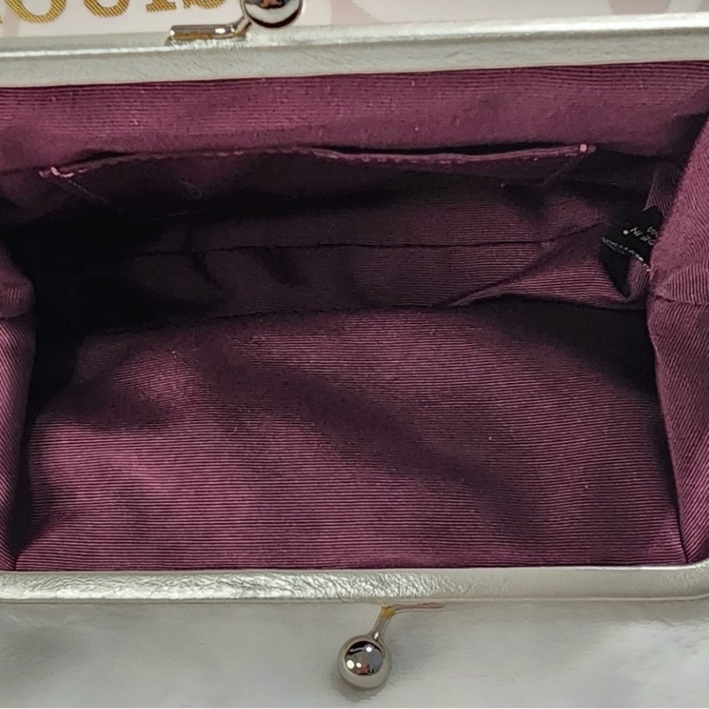 COACH KISS LOCK CLUTCH NWT - Picture 7 of 7